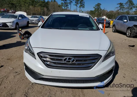 2016 Hyundai Sonata Sport z USA, uszkodzony, nr VIN 5NPE34AF0GH425934